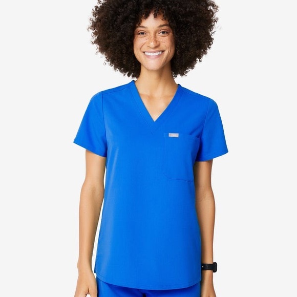 Figs Tops - Figs Catarina™ One-Pocket Scrub Top in Royal Blue Size Large
